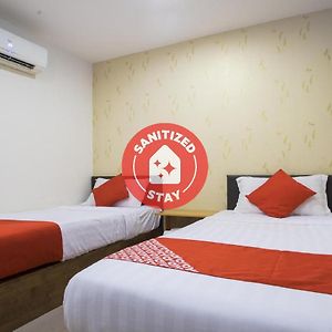 Oyo 982 Hotel Sk